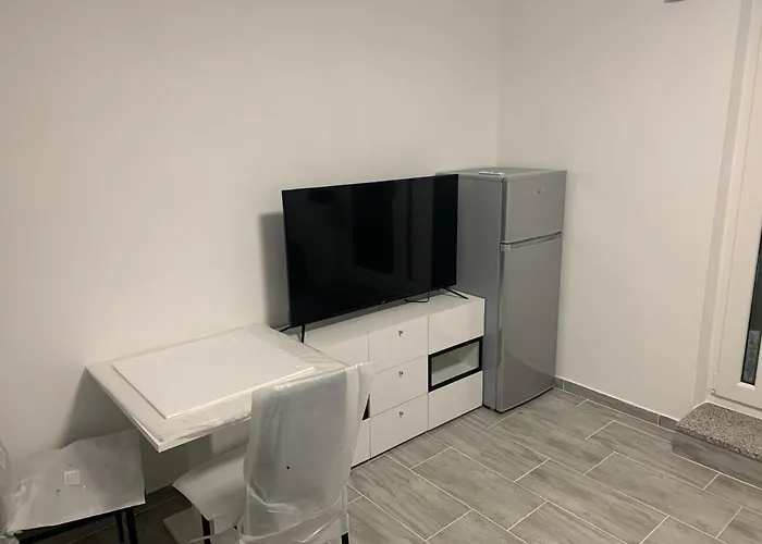 ゲストハウス Old Town イゾラ