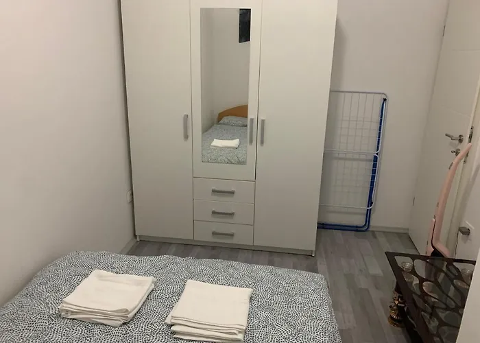 Old Town ゲストハウス 3*